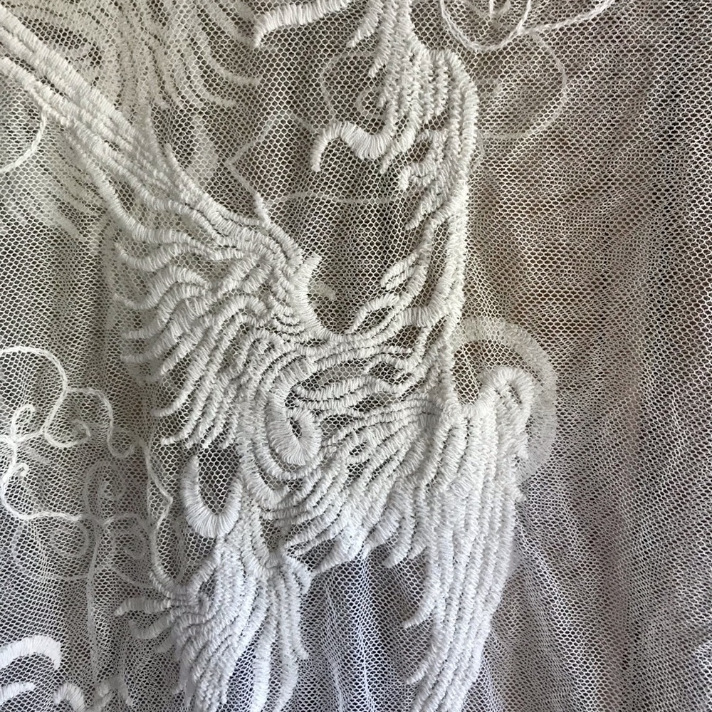 Buffalo David Bitton sheer embroidered blouse - Picture 2 of 4